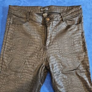 Tall Black Coated 5 Pocket Longleg skinny jeans. Leg Zipper